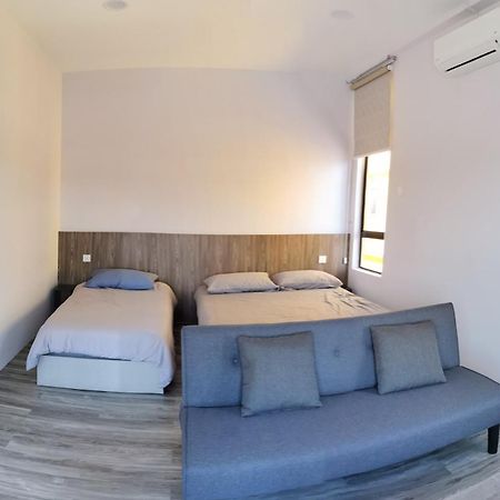 Mersingfirstfloor丰盛港二楼民宿 Ngoại thất bức ảnh