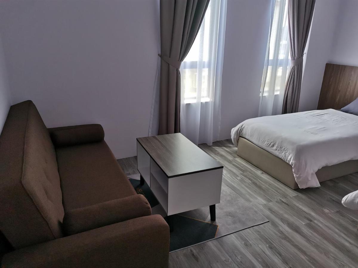 Mersingfirstfloor丰盛港二楼民宿 Ngoại thất bức ảnh