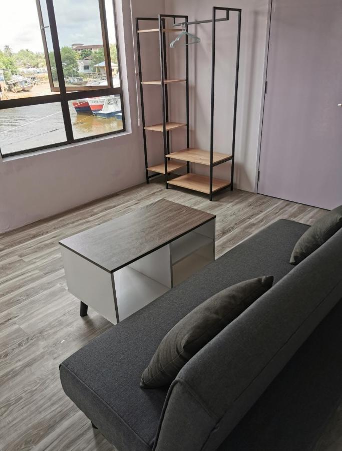 Mersingfirstfloor丰盛港二楼民宿 Ngoại thất bức ảnh